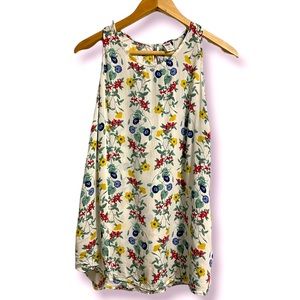 XL Sleeveless Shirt.